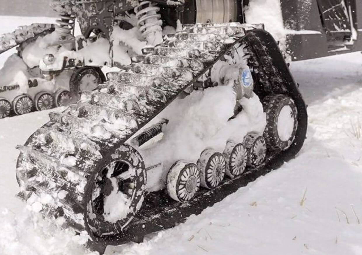 Kawasaki UTV with Camso Tracks 4S1 Kawasaki UTV with Camso Tracks 4S1